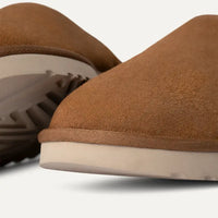 UGG MEN'S CLASSIC SLIP ON | CHESTNUT
