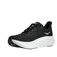 WOMEN'S HOKA ARAHI 8 | BLACK / WHITE