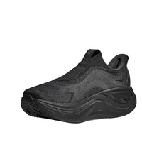 WOMEN'S HOKA SKYWARD LACELESS | BLACK | BLACK