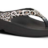 WOMEN'S OOFOS OOLALA SANDAL | LEOPARD