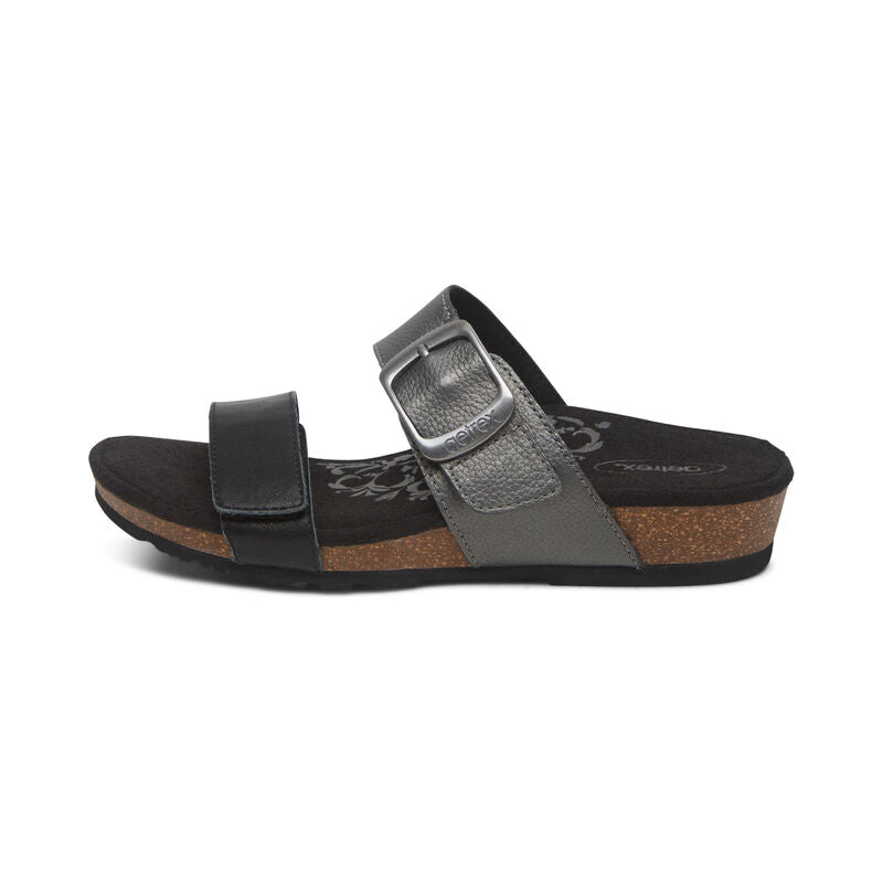 WOMEN'S AETREX DAISY ADJUSTABLE SLIDE | BLACK