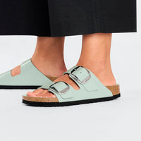 WOMEN'S BIRKENSTOCK ARIZONA BIG BUCKLE | HIGH SHINE SURF GREEN