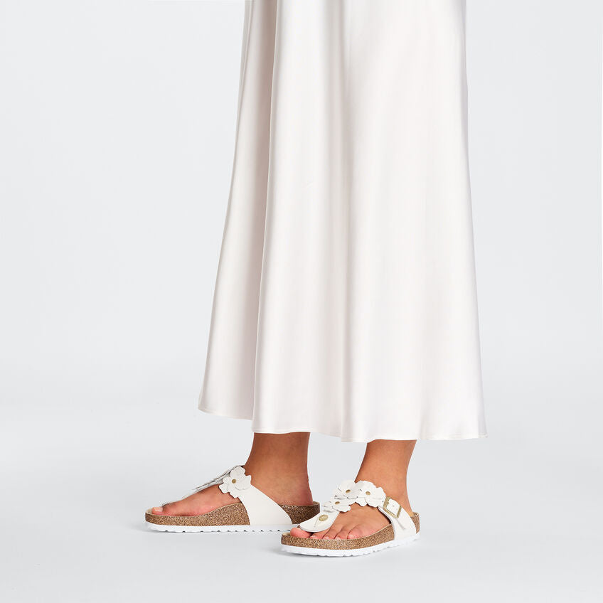 WOMEN'S BIRKENSTOCK GIZEH FLOWER | WHITE