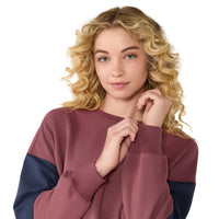 WOMEN'S TAVI HALF ZIP PULLOVER | DEEP EMBER NAVY