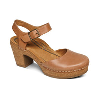 WOMEN'S AETREX FINLEY | CAMEL