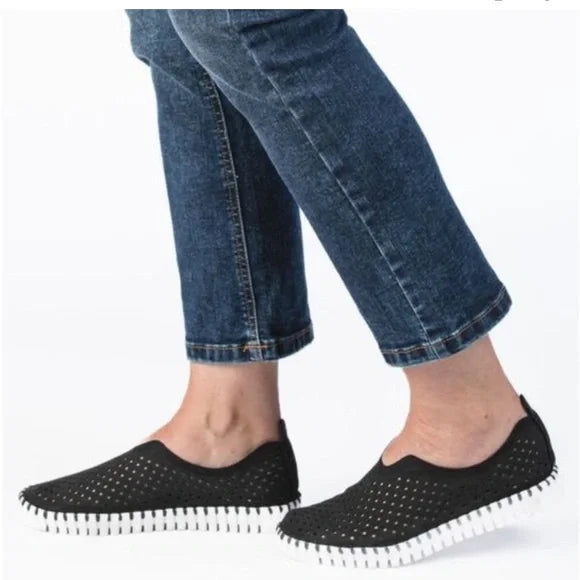 WOMEN'S ILSE JACOBSEN TULIP 139 SLIP-ON | BLACK / WHITE