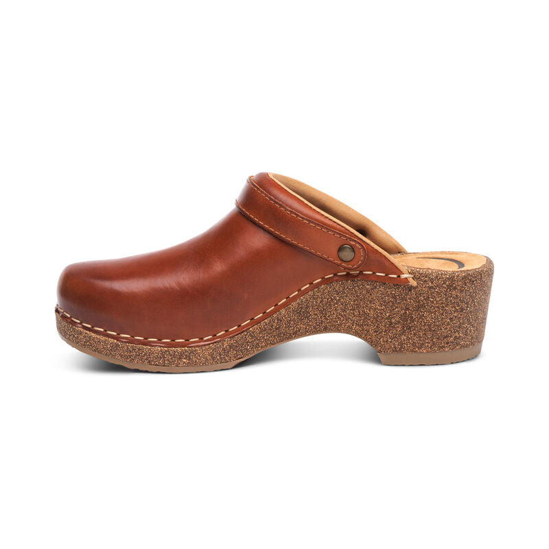 WOMEN'S AETREX BECKIE CORK CLOG | COGNAC