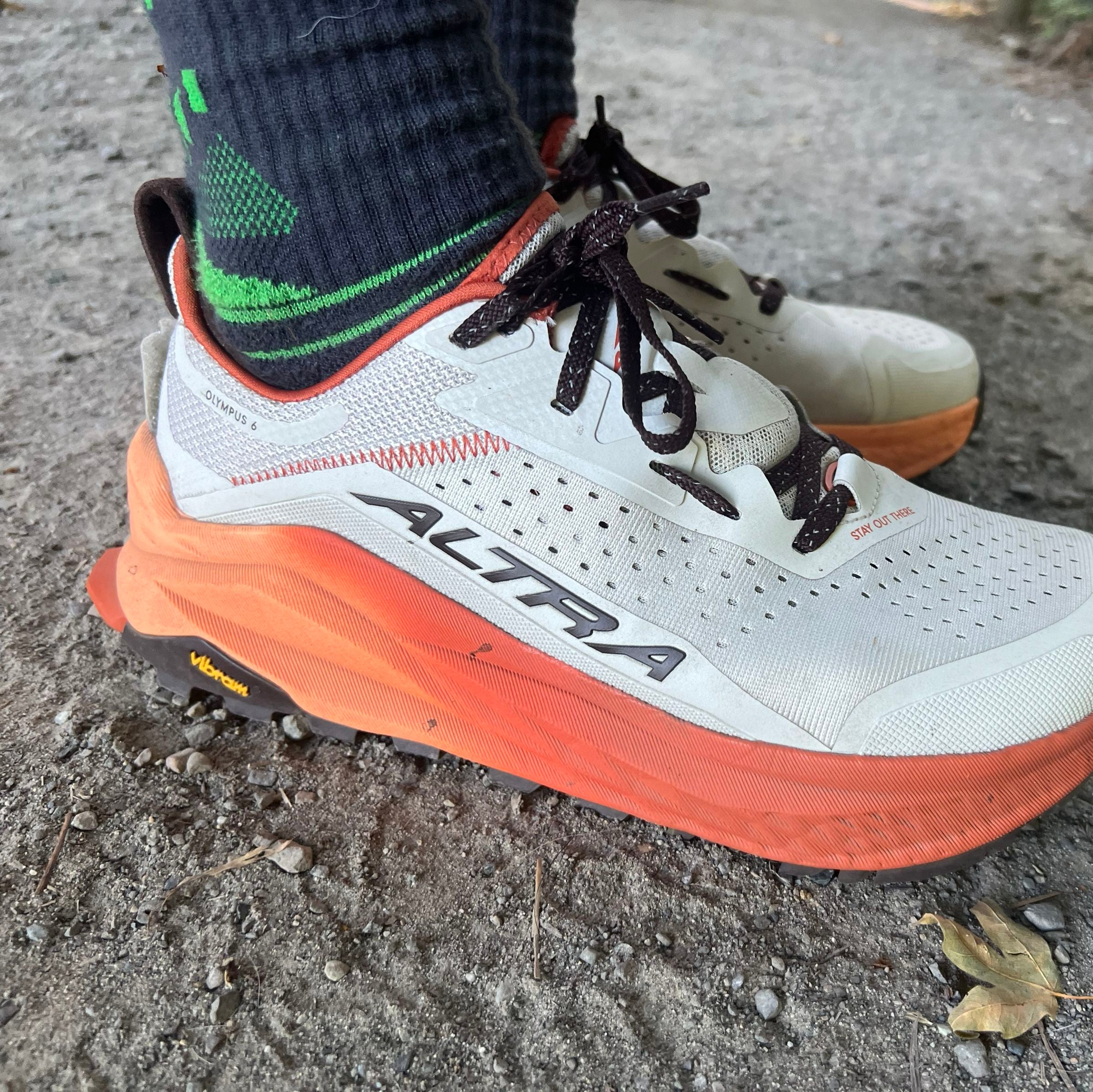 オサム MEN'S ALTRA OLYMPUS 6 | GRAY / ORANGE – Randy's Shoes
