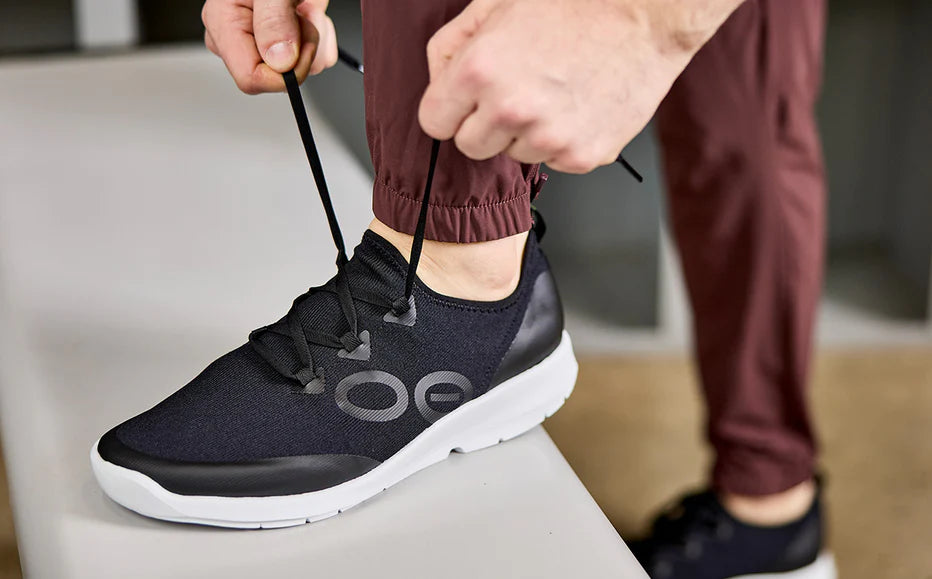 OOFOS OOmg Sport LS Low Shoe Sneakers White Black Size 12 Men\'s OOFOS OOmg Sport LS Men Sz 14 Shoe Blue White | Mercari main image 4