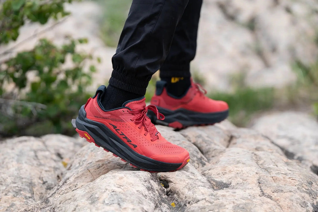 MEN'S ALTRA OLYMPUS 6 | RED