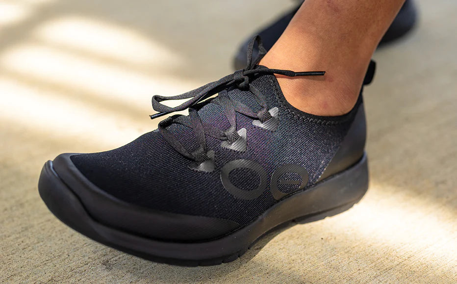 WOMEN'S OOFOS OOMG SPORT LS LOW SHOE | BLACK