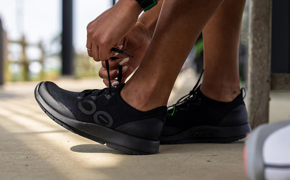 WOMEN'S OOFOS OOMG SPORT LS LOW SHOE | BLACK – Randy's Shoes