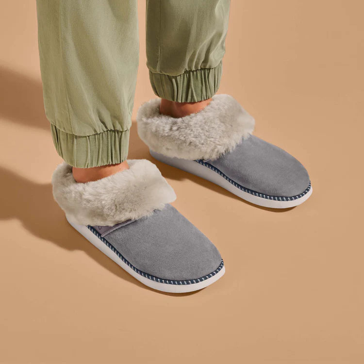 WOMEN'S OLUKAI KU'I SLIPPER | FOG / MIST GREY