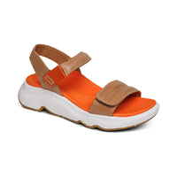 WOMEN'S AETREX WHIT SPORT SANDAL | CAMEL