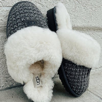 WOMEN'S UGG COZY KNIT SLIPPER | CHARCOAL