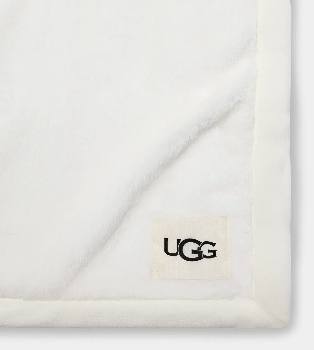 UGG DUFFIELD II THROW BLANKET CREAM Randy s Shoes