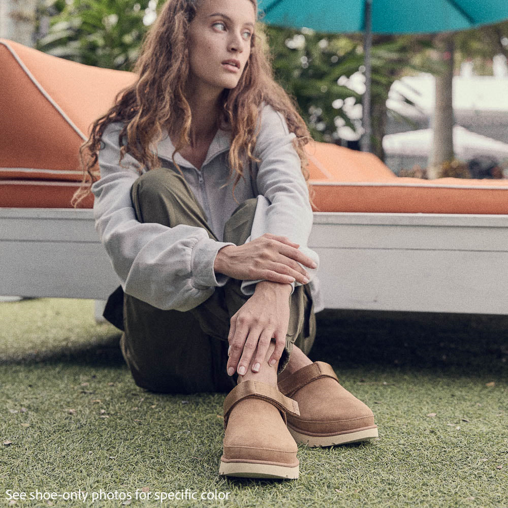 WOMEN'S UGG GOLDENSTAR CLOG | CHESTNUT – Randy's Shoes WOMEN'S UGG GOLDENSTAR CLOG | CHESTNUT – Randy's Shoes