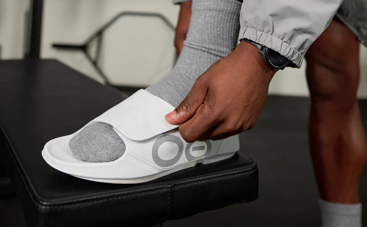 UNISEX-OOFOS-OOAHH-SPORT-FLEX-