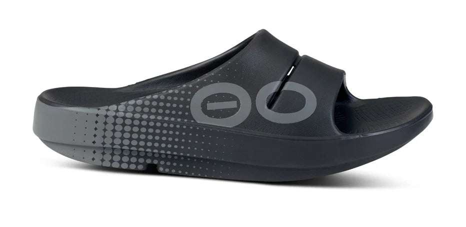 OOFOS OOahh Unisex ブラック M10/W12 UNISEX OOFOS OOAHH SPORT SLIDE | MATRIX BLACK – Randy's Shoes