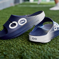 UNISEX OOFOS OOAHH SPORT SLIDE | MATRIX NAVY