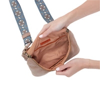 WOMEN'S HOBO FERN LARGE BELT BAG | HAZEL BUFFED LEATHER