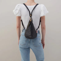 WOMEN'S HOBO SWAY SMALL SLING | BLACK PEBBLED LEATHER