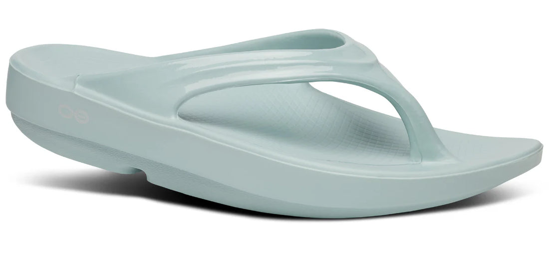 WOMEN'S OOFOS OOLALA SANDAL | MIST