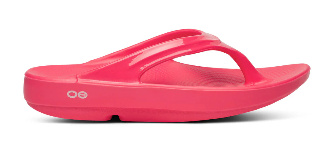 WOMEN'S OOFOS OOLALA SANDAL | NEON BERRY