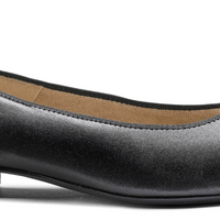 WOMEN'S ARA BAMBI FLAT | BLACK LEATHER