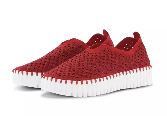 WOMEN'S ILSE JACOBSEN TULIP 3373 SLIP-ON | DEEP RED – Randy's Shoes