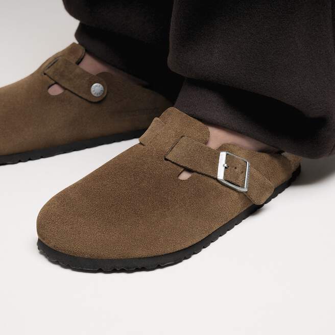 UNISEX BIRKENSTOCK BOSTON SOFT FOOTBED | DARK TEA TONAL – Randy's