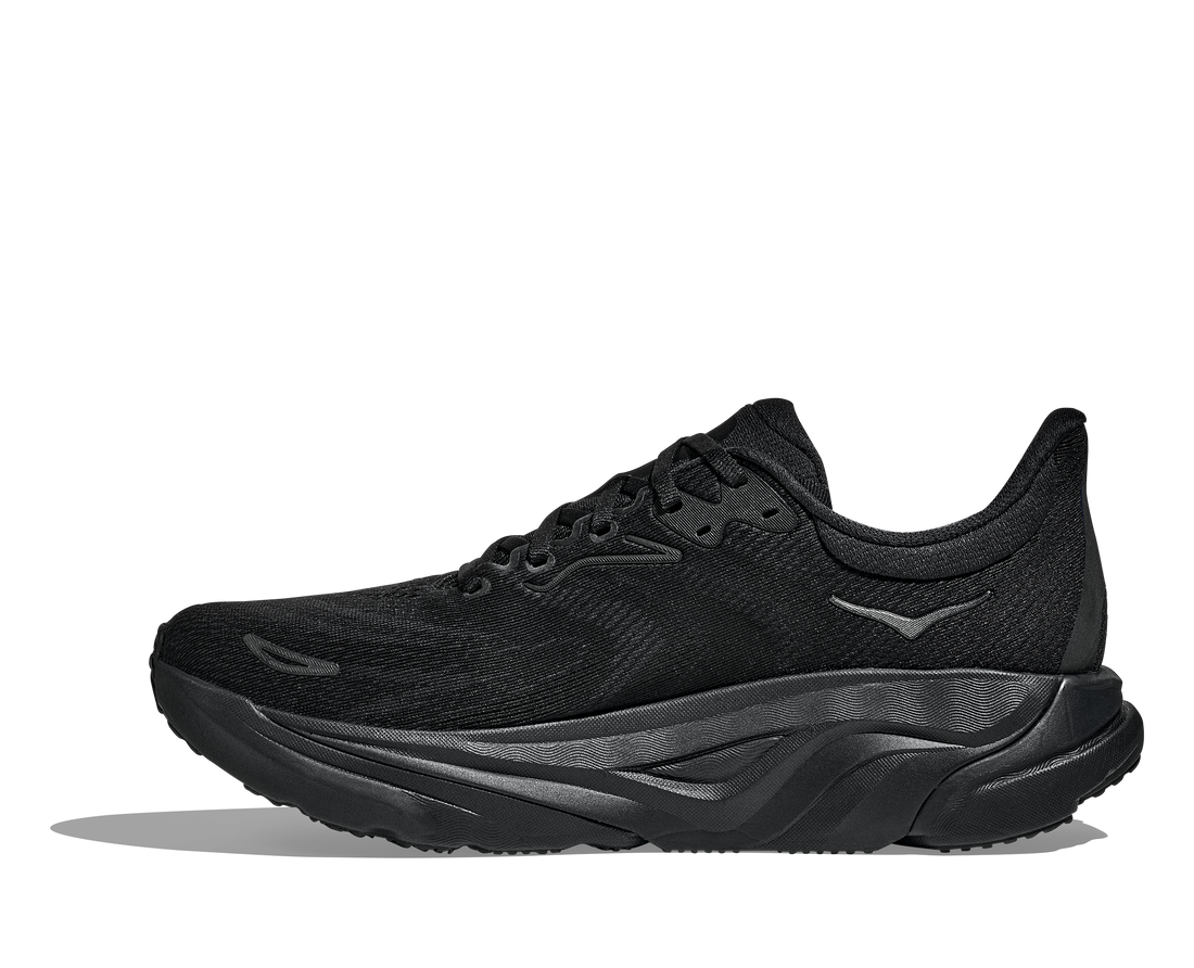 WOMEN'S HOKA ARAHI 8 | BLACK | BLACK