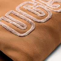 WOMEN'S UGG LOGO CREWNECK | CHESTNUT