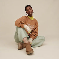 WOMEN'S UGG LOGO CREWNECK | CHESTNUT
