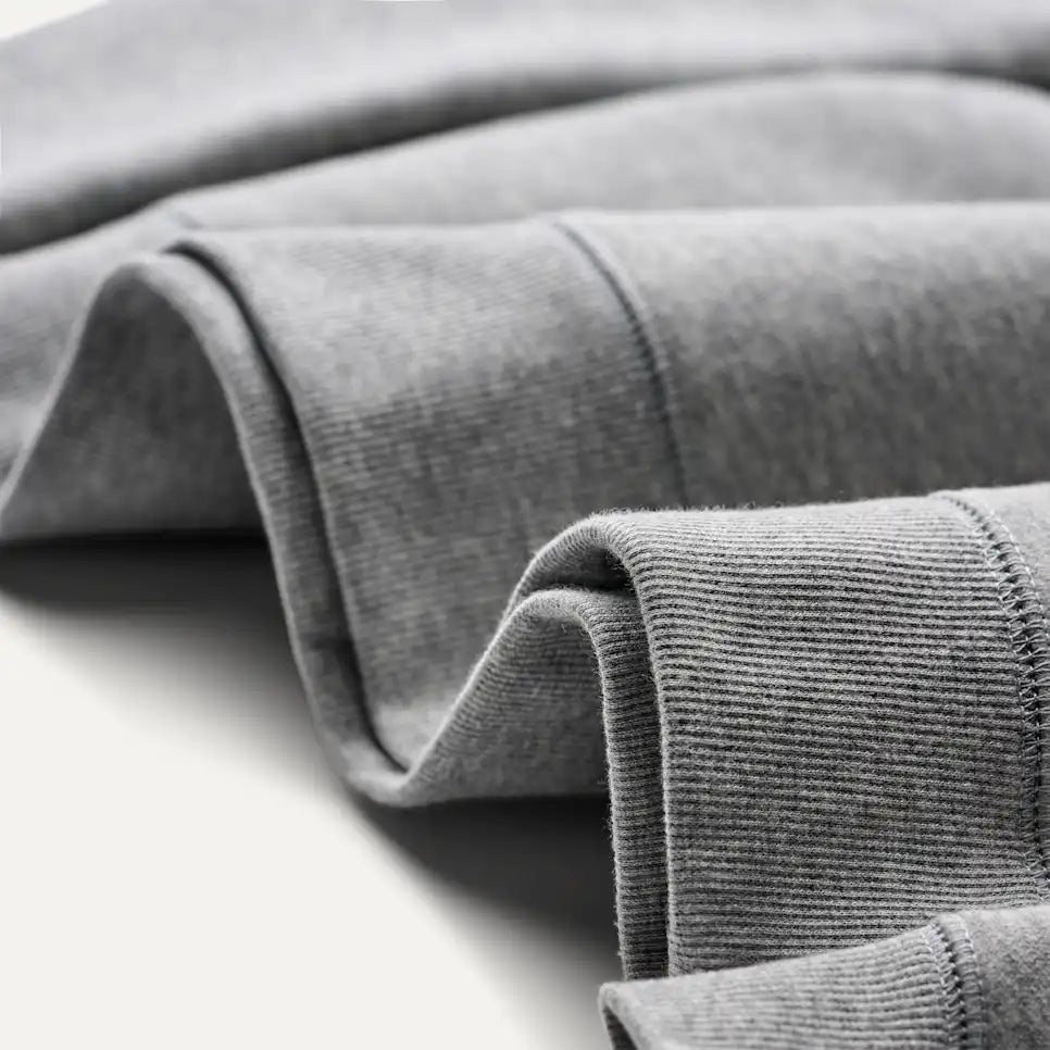 WOMEN'S UGG LOGO CREWNECK | GREY HEATHER