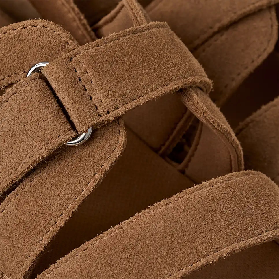WOMEN'S UGG GOLDENSTAR GLEAM SANDAL | CHESTNUT