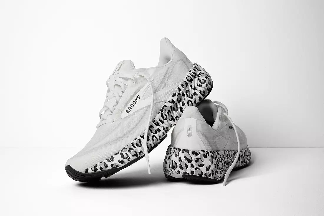 WOMEN'S BROOKS REVEL 9 | WHITE / ULTIMATE GREY / BLACK