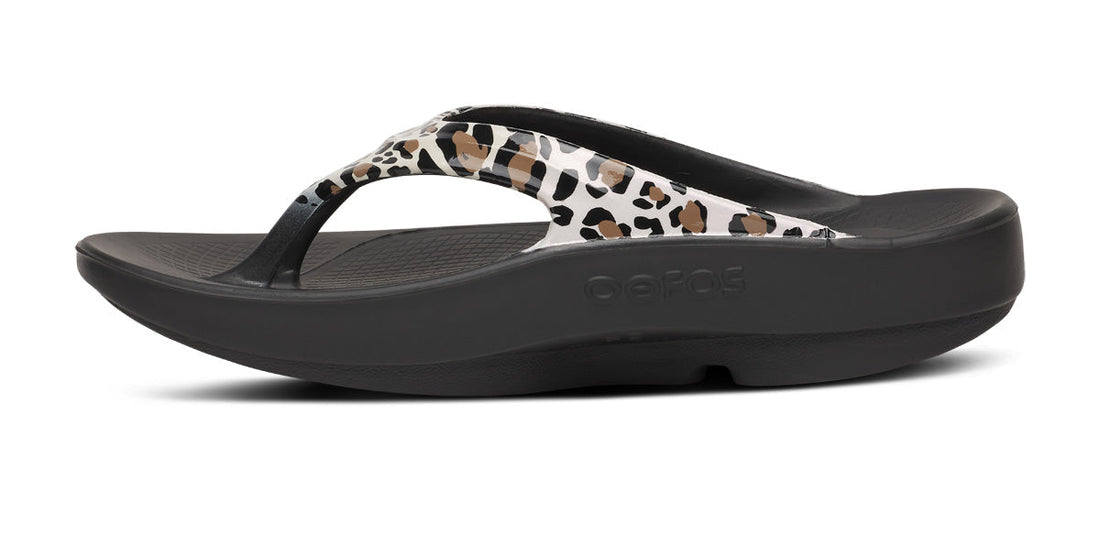 WOMEN'S OOFOS OOLALA SANDAL | LEOPARD