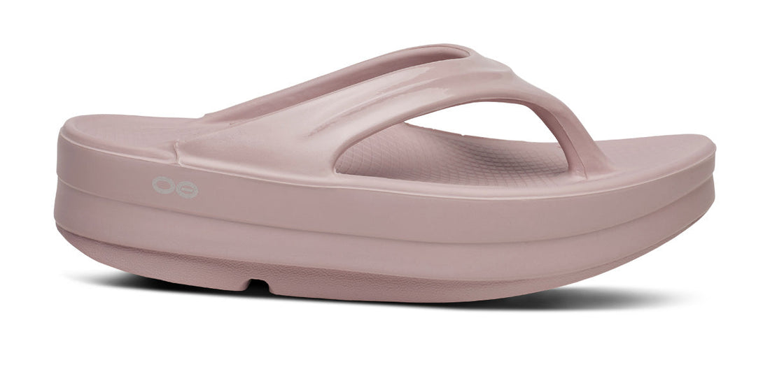WOMEN'S OOFOS OOMEGA OOLALA SANDAL | STARDUST