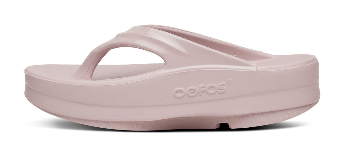WOMEN'S OOFOS OOMEGA OOLALA SANDAL | STARDUST