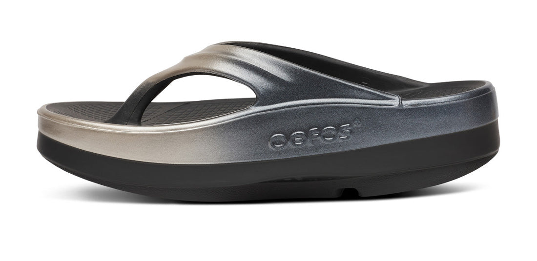 WOMEN'S OOFOS OOMEGA OOLALA LUXE SANDAL | LATTE FADE