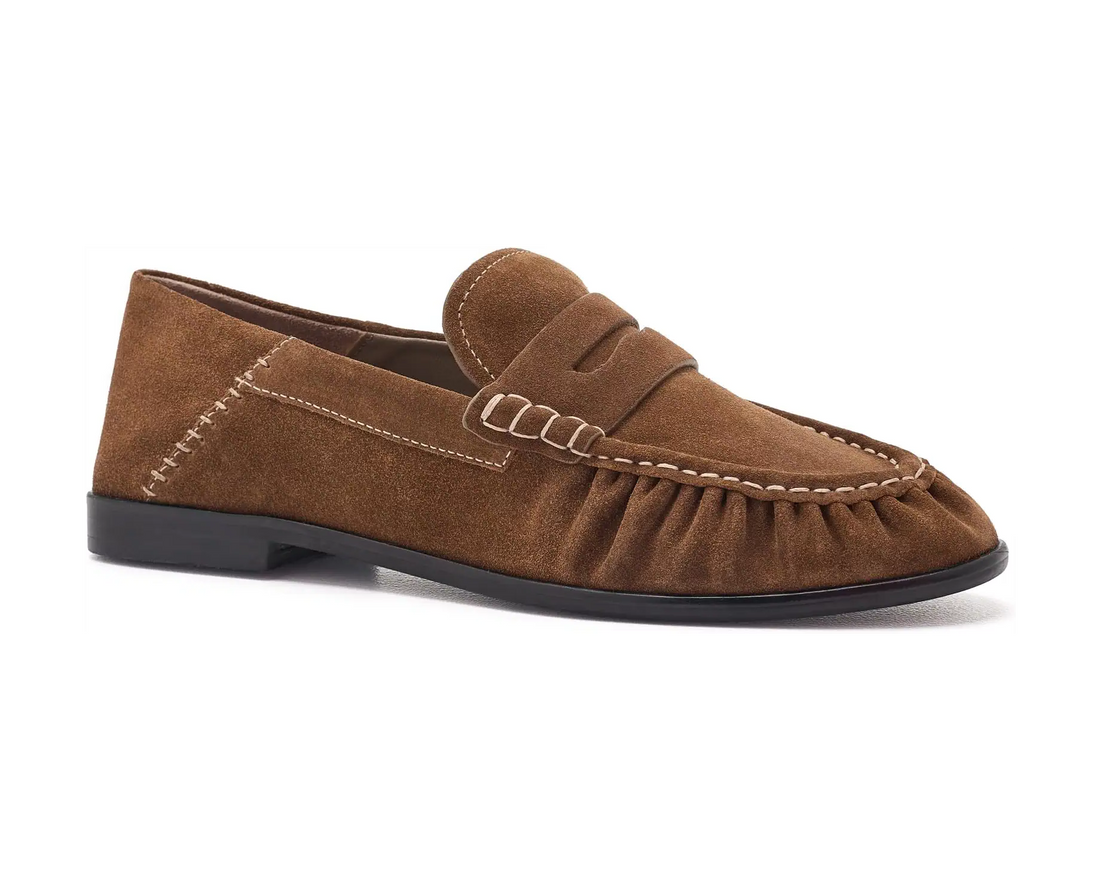WOMEN'S FREE PEOPLE CARRY ON LOAFER | TOBACCO OILED SUEDE