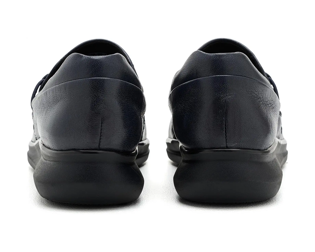 WOMEN'S CLARKS LYNELL SLIP | NAVY LEATHER