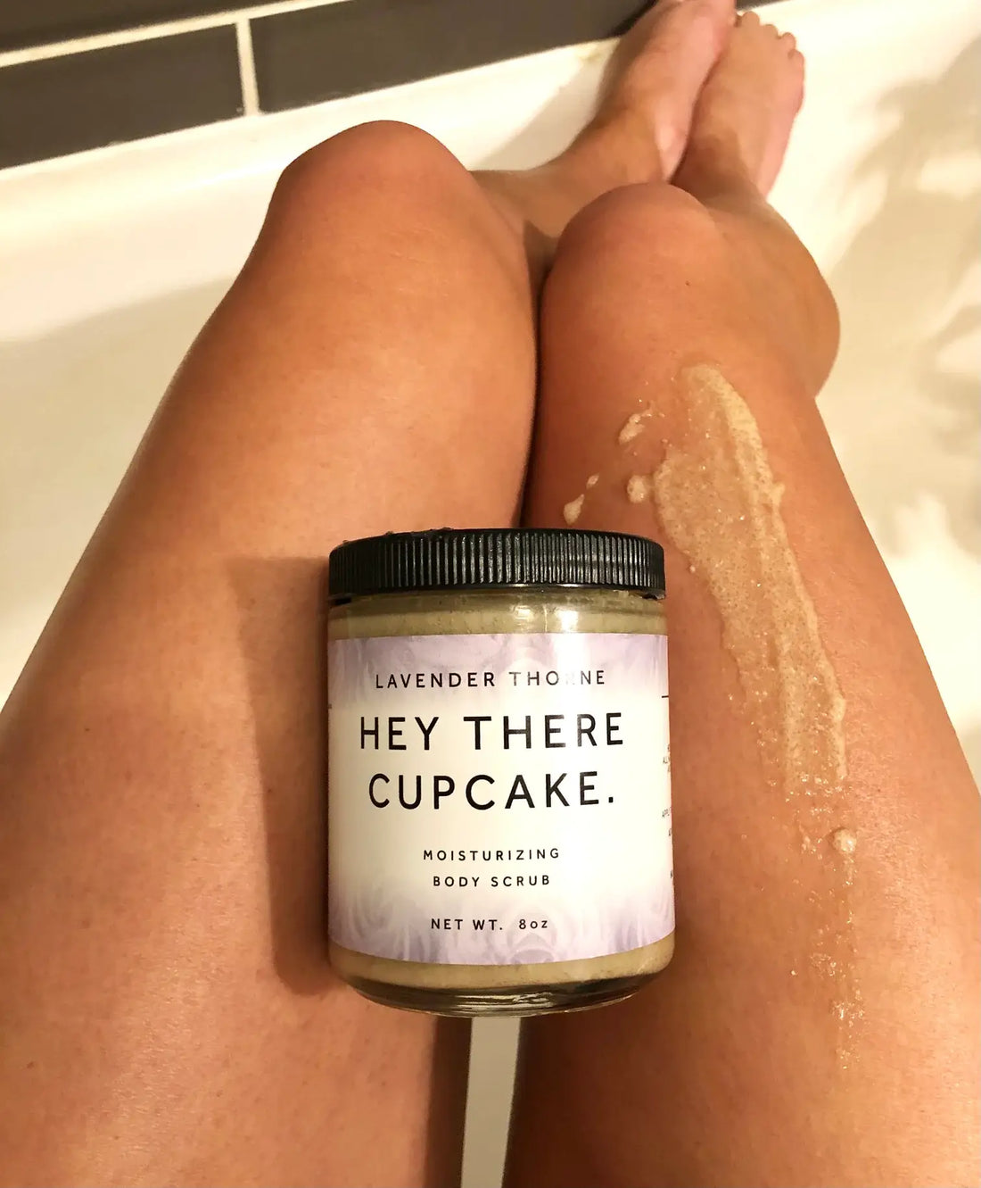 LAVENDER THORNE HEY THERE CUPCAKE SOAP SCRUB