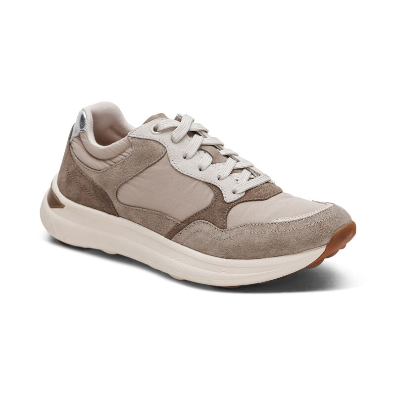 WOMEN'S AETREX MOLLY SNEAKER | TAUPE