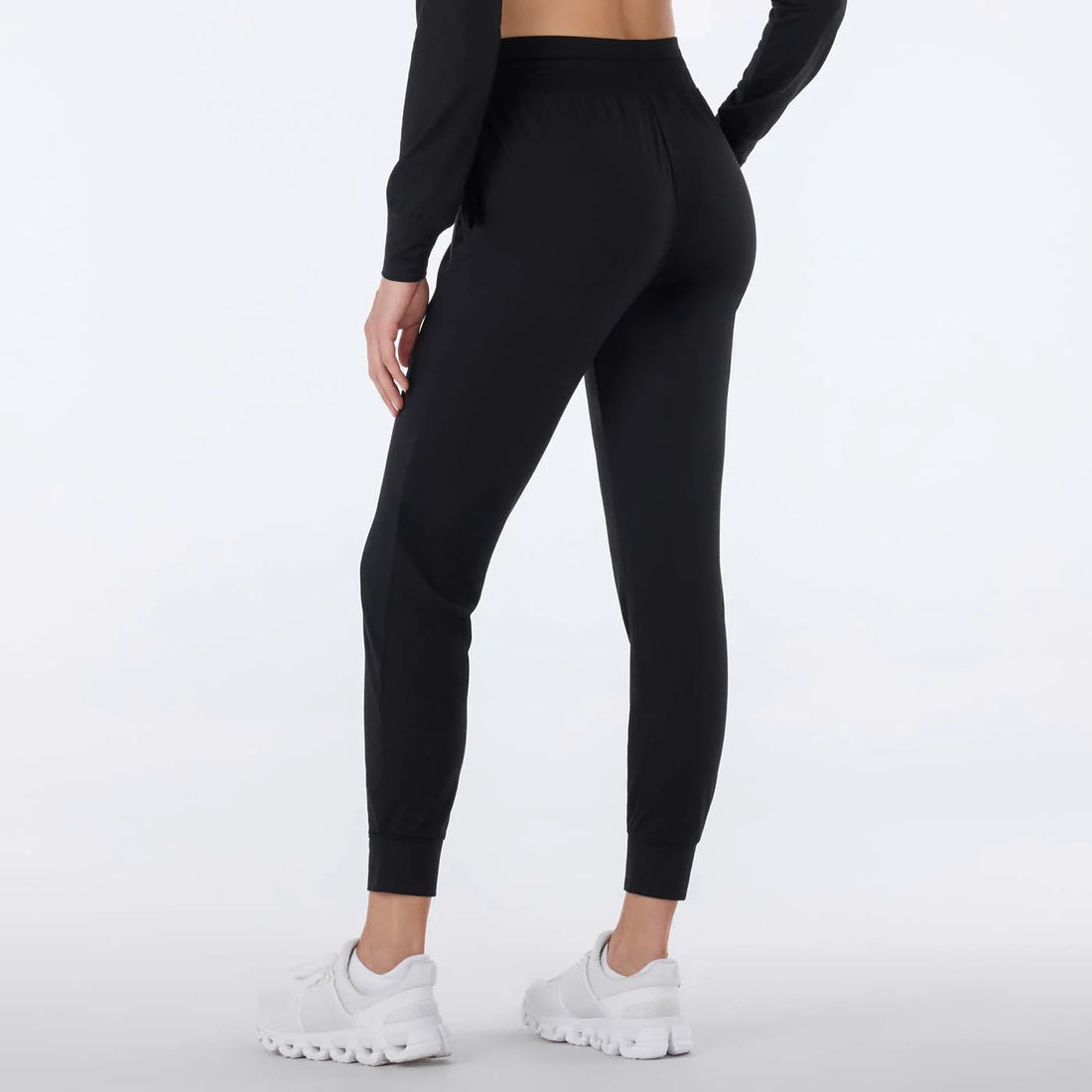 WOMEN'S TAVI SOFT TEC ZIP JOGGER | EBONY