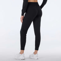 WOMEN'S TAVI SOFT TEC ZIP JOGGER | EBONY