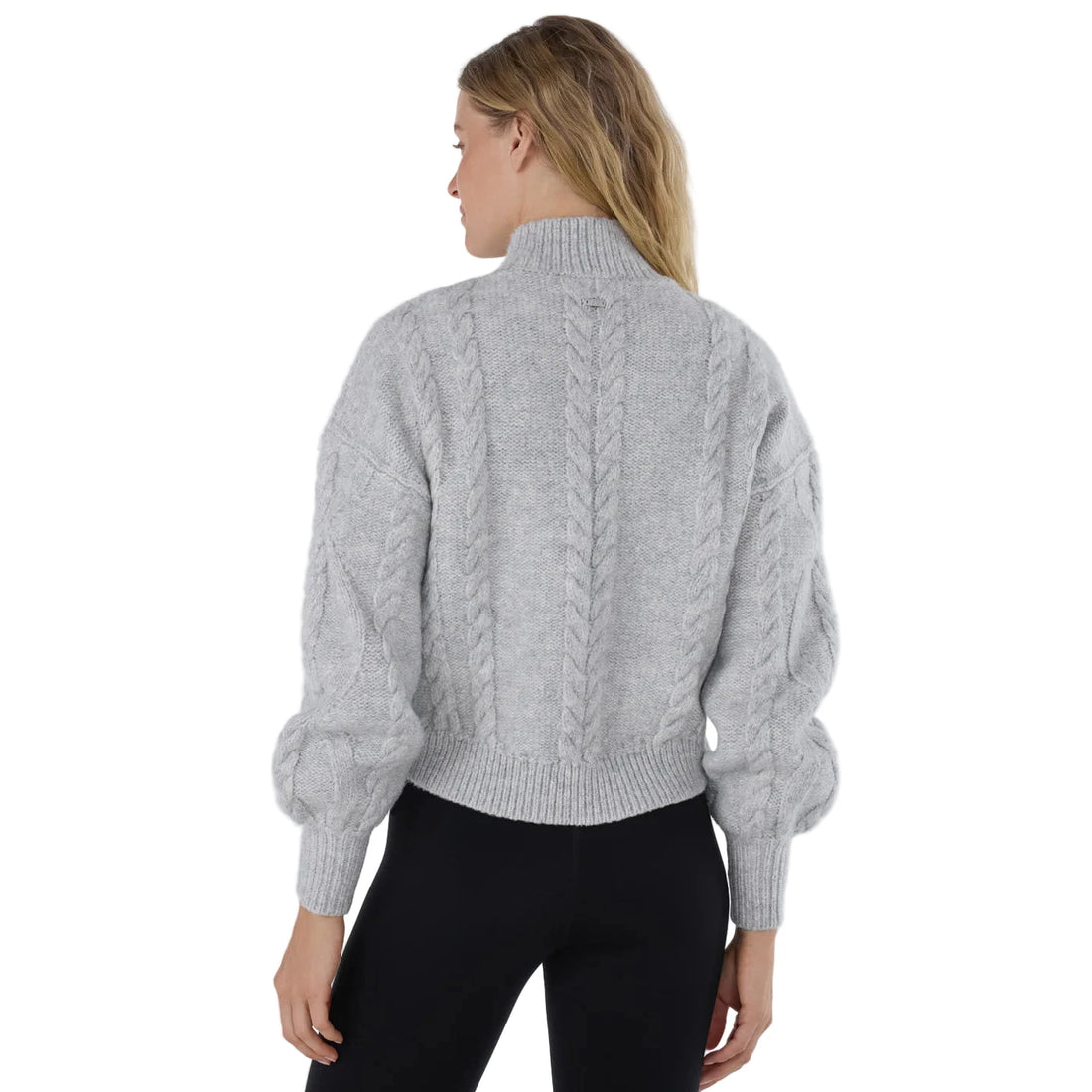 WOMEN'S TAVI HI LOW CABLE SWEATER | ASH