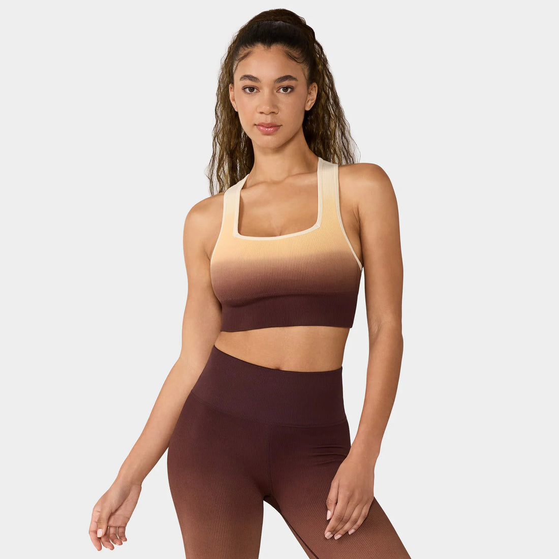 WOMEN'S TAVI SEAMLESS RACERBACK RIB BRA | FADED OMBRE