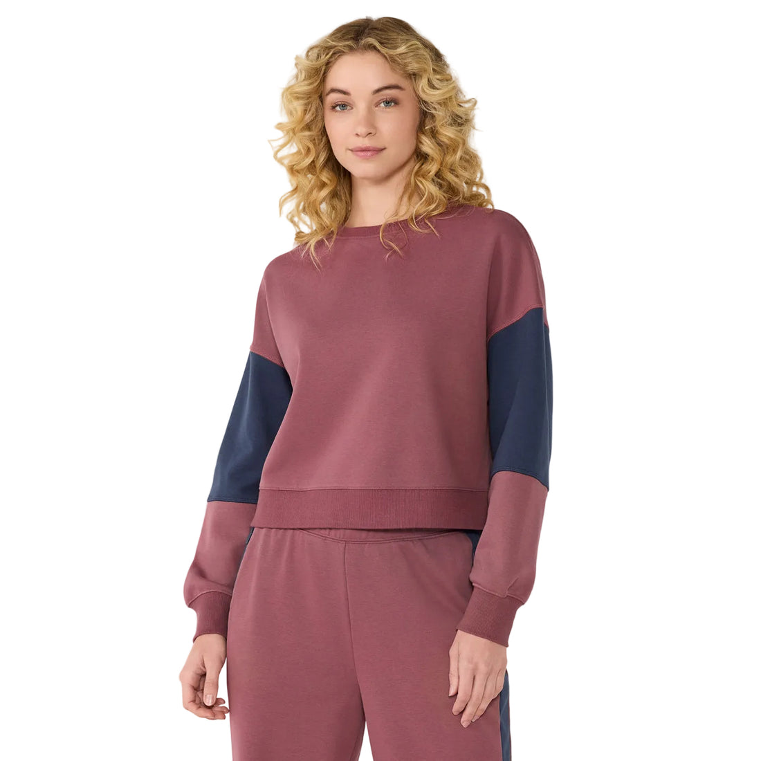 WOMEN'S TAVI HALF ZIP PULLOVER | DEEP EMBER NAVY